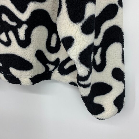 Grayson Threads Pullover Jacket Pattern Faux Fur Button Snap NWT - Picture 7 of 12